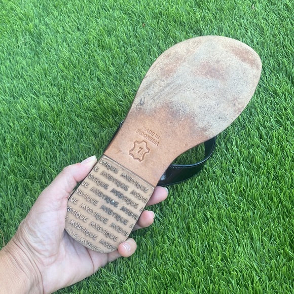 Mystique *RARE*  Skull Sandal - Picture 4 of 6